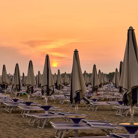 Apartment Comfy Flat For 6 Guests In - Beahost Bibione
