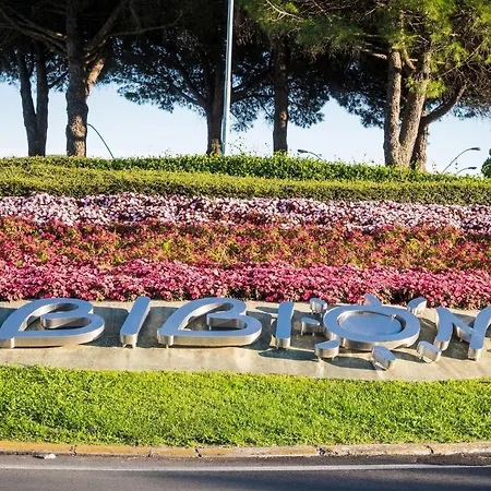 Comfy Flat For Six Guests In Bibione-beahost *